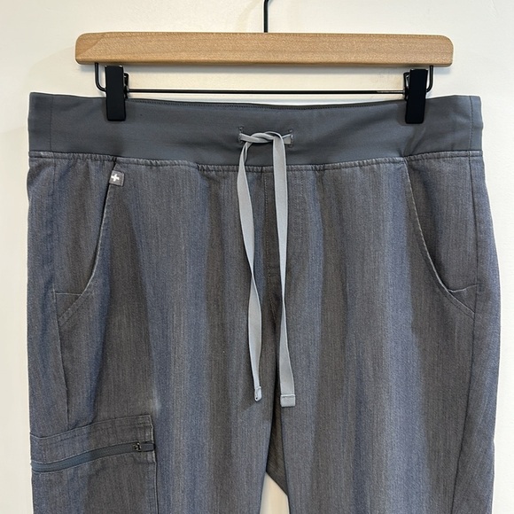 FIGS grey high waisted Zamora jogger scrub pant size xs - Picture 8 of 11